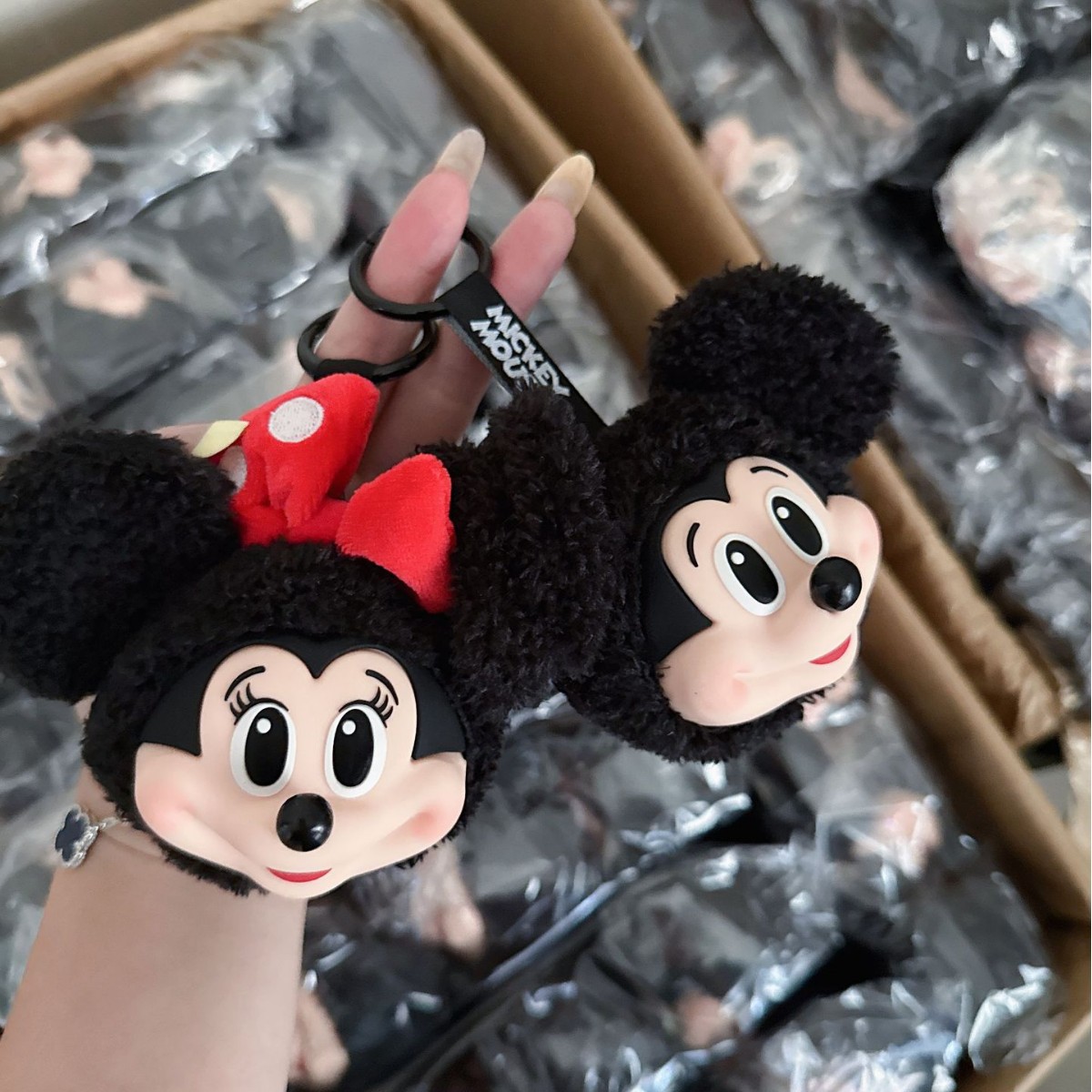 Mickey Minnie Plush Doll Keych - Anime Merchandise Figures 评论和价格